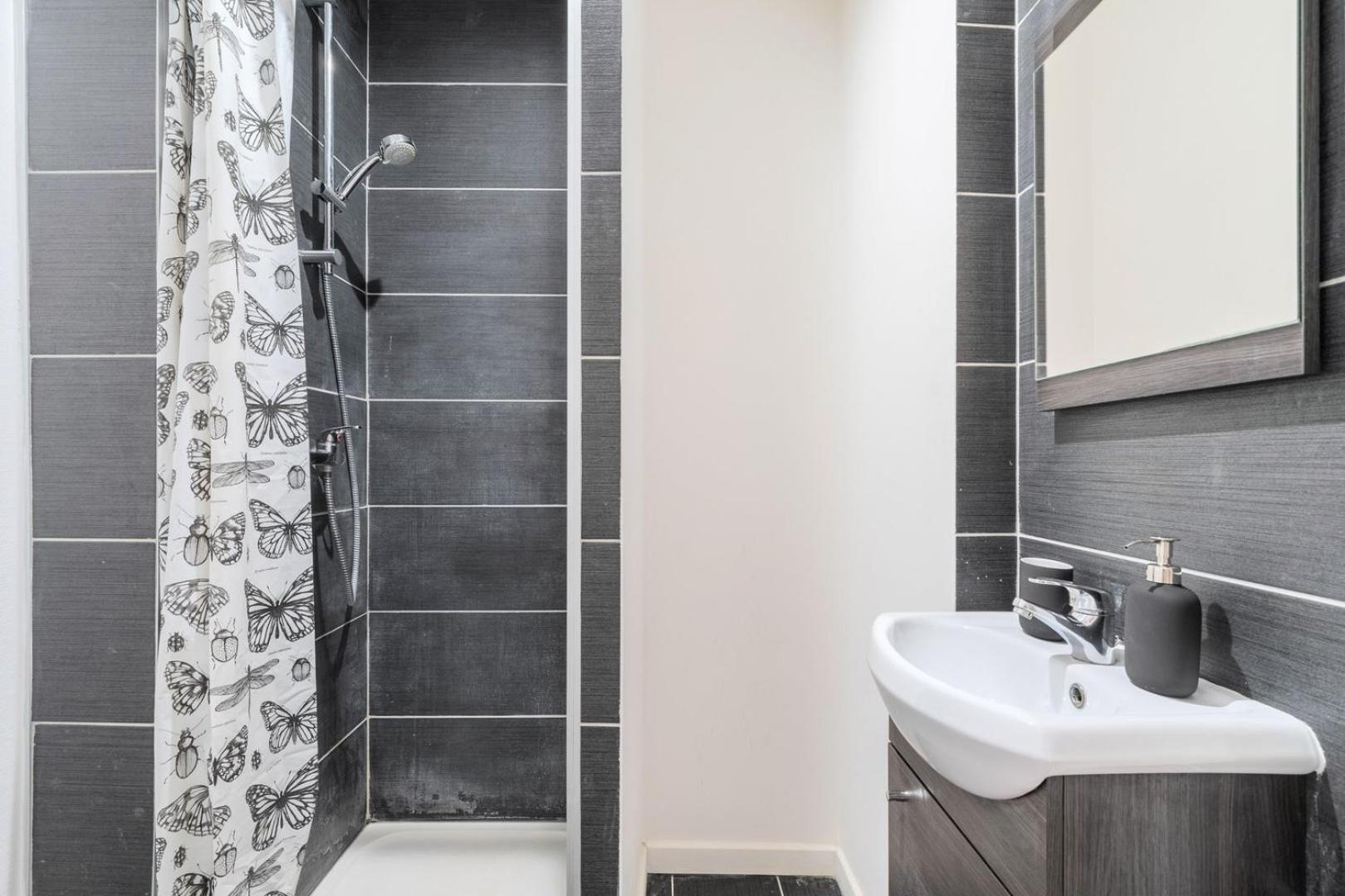 Beautiful Renovated Appart In The Center Of Лилль Экстерьер фото